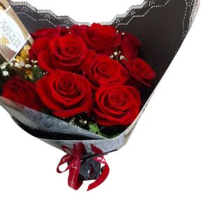 Ramillete 10 Rosas importadas mas chocolate Ferrero Rocher T8